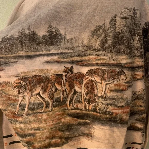 🐺 Art Unlimited Wolf Sweatshirt 🐺 - Picture 5 of 9